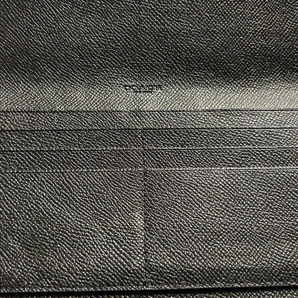 Coach Black Pebbled Leather Checkbook Wallet EUC - Picture 7 of 8